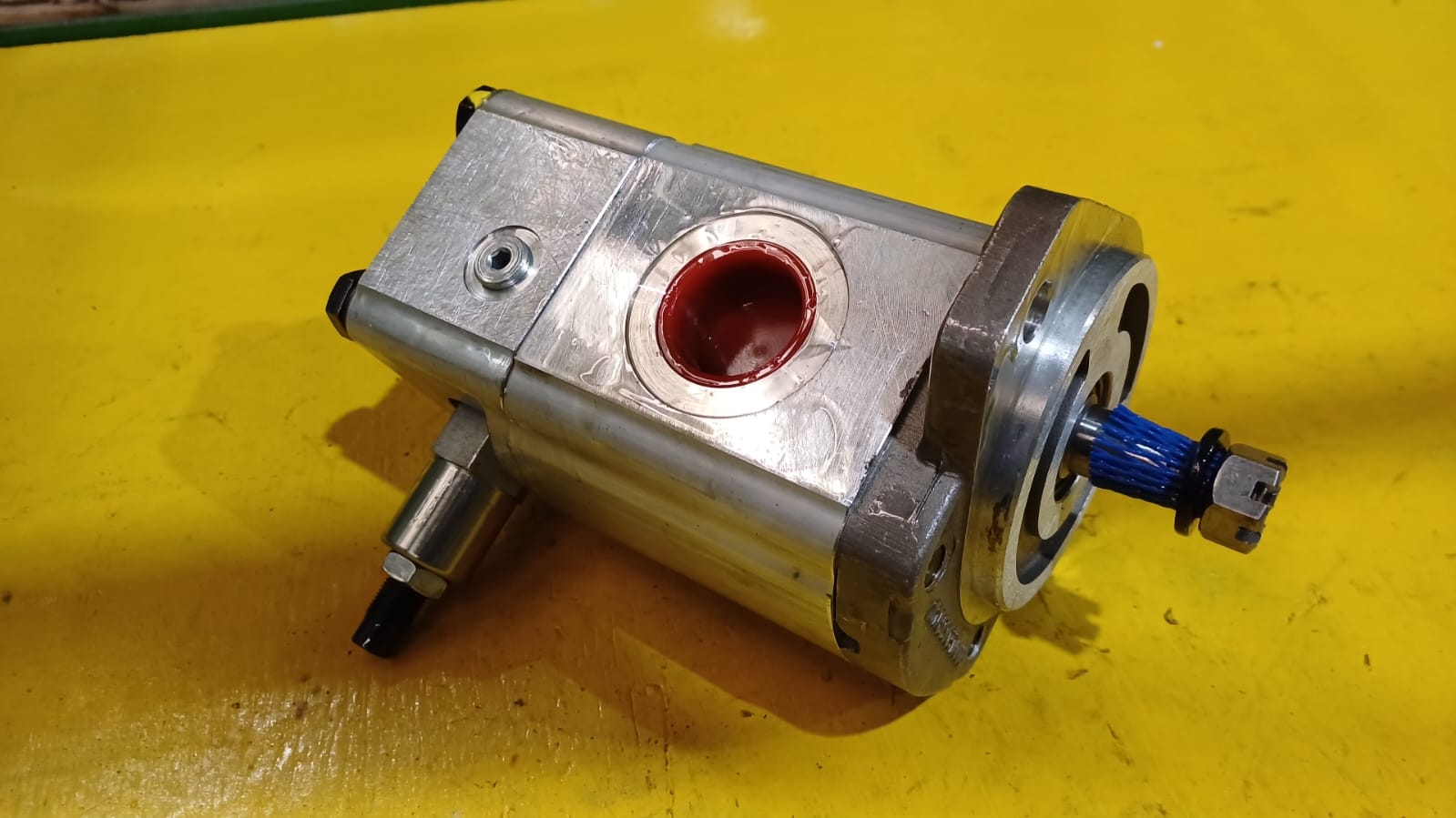 MOTOR HIDRAULICO C/ VALVULA